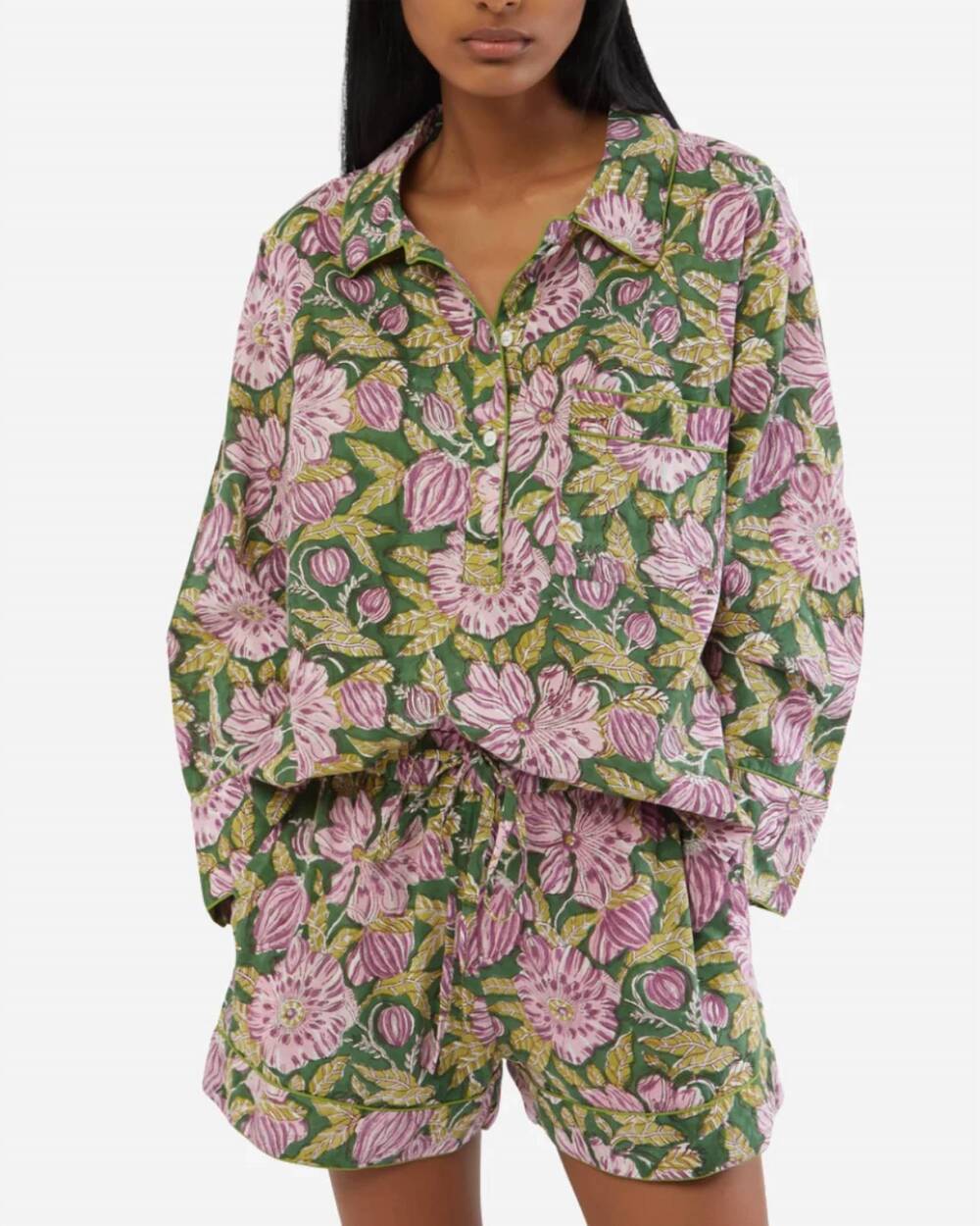 NEW FOLKLOORE lightweight cotton floral short pajama set in purple / green